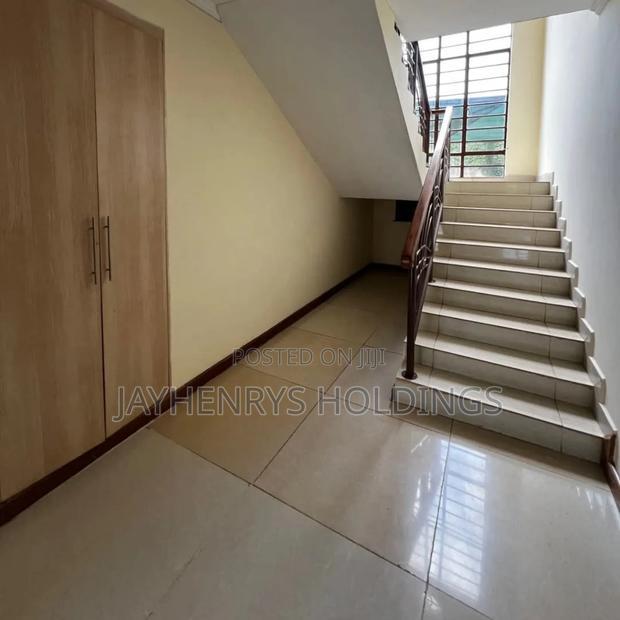 4bdrm Villa in Runda for rent