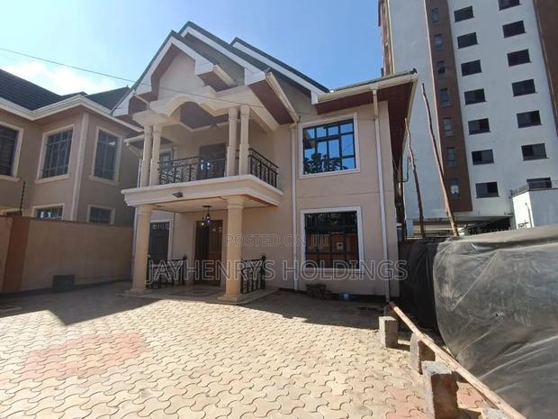 4bdrm House in Roysambu for rent