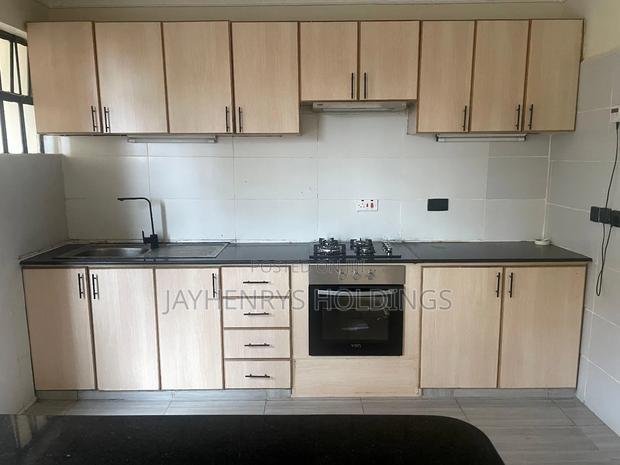 3bdrm Apartment in Ruaka for sale
