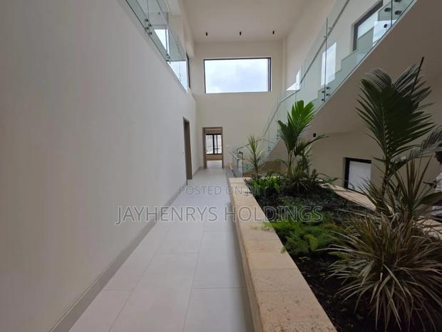 5bdrm House in Westlands for sale