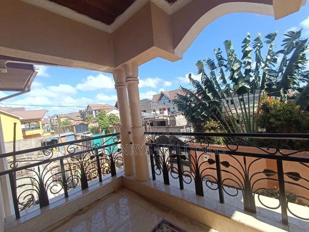 4bdrm House in Roysambu for rent