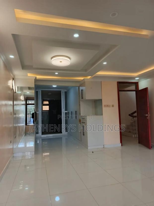 4bdrm House in Thome Estate, Roysambu for rent