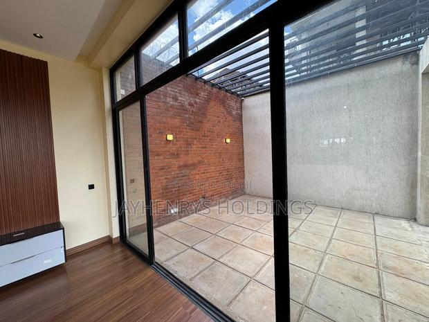4bdrm House in Membley Estate for sale
