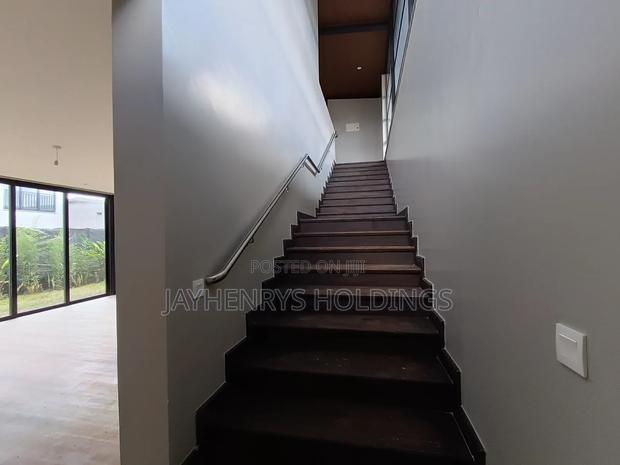 4bdrm House in Runda for rent
