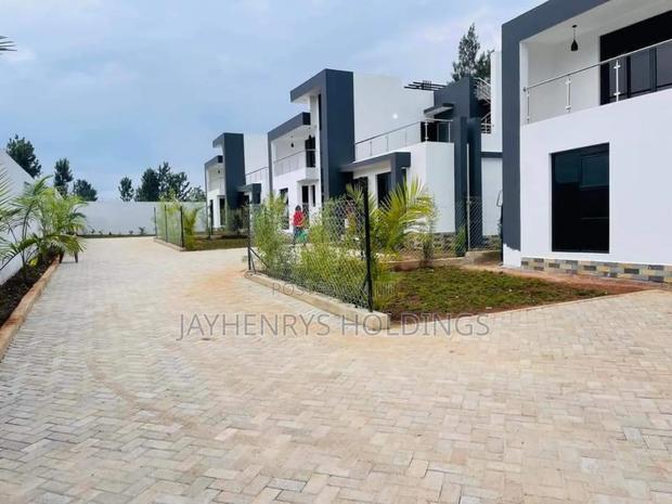 5bdrm House in Mugutha, Ruiru for sale
