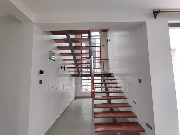 4bdrm Maisonette in Membley Estate for sale