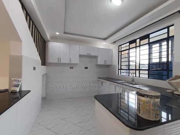 5bdrm House in Kamakis for sale