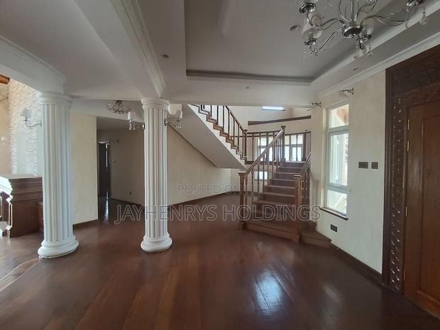 5bdrm House in Roysambu for sale