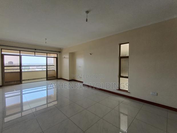 3bdrm Apartment in Roysambu for sale