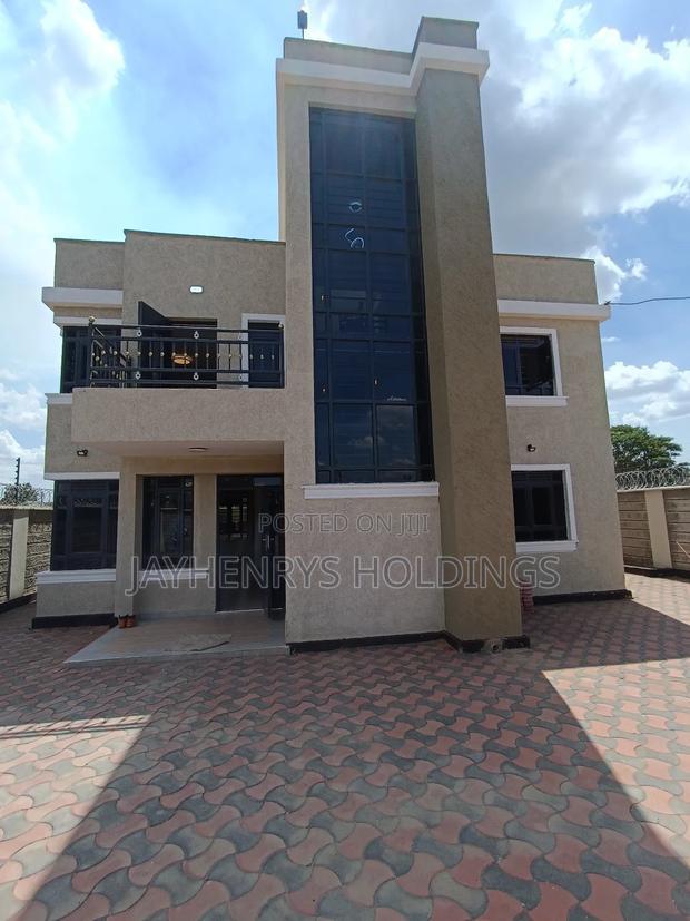 5bdrm House in Karuguru, Kamakis for sale