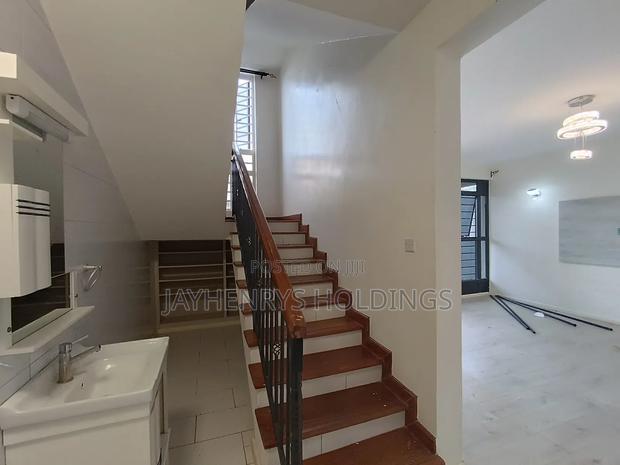 5bdrm Maisonette in Varsityville, Kamakis for rent