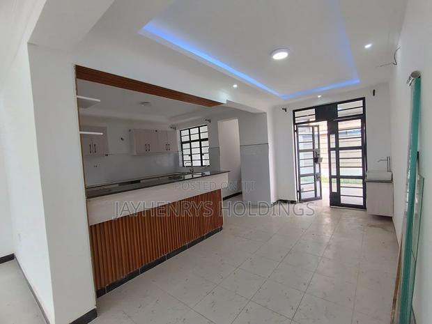 4bdrm House in Muigai Inn, Kenyatta Road / Theta for sale