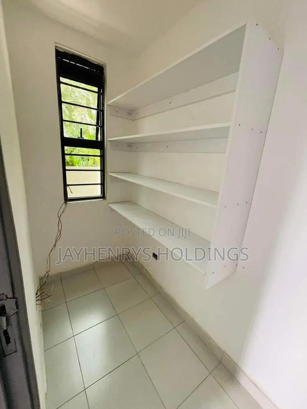 5bdrm House in Mugutha, Ruiru for sale