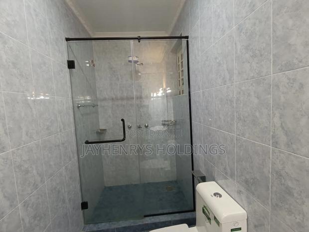 5bdrm House in Kamakis for rent