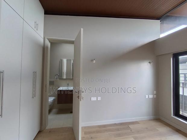 4bdrm House in Runda for rent