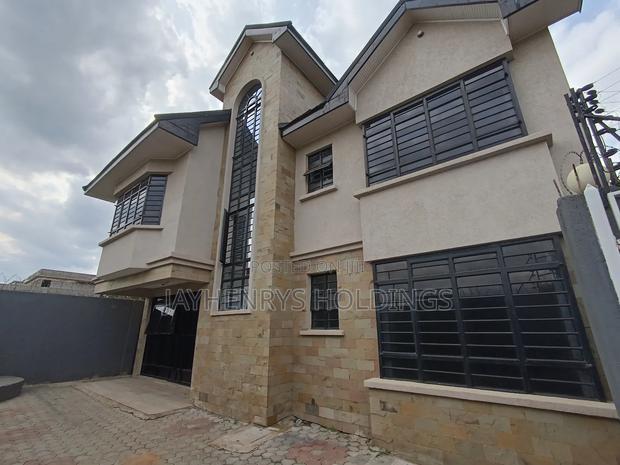 5bdrm Maisonette in Varsityville, Kamakis for rent