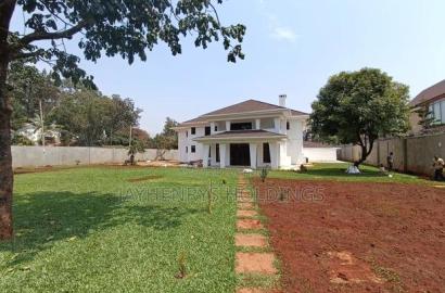 5bdrm House in Garden Estate, Roysambu for sale