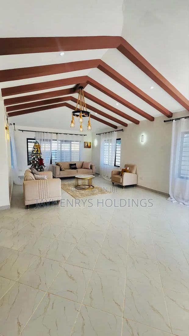 4bdrm Bungalow in Kwa Kairu for sale