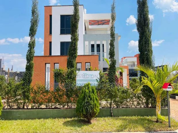 4bdrm House in Membley for sale