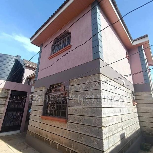 5bdrm House in Membley Estate for sale