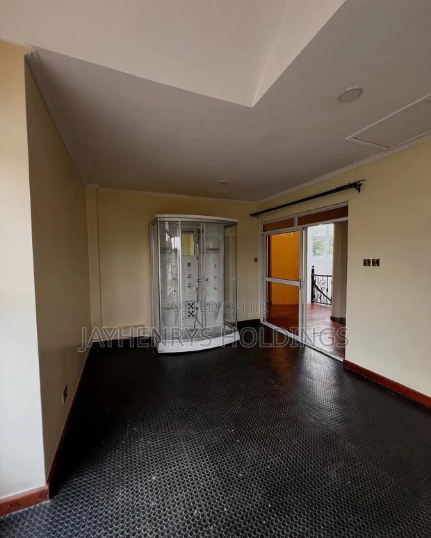 5bdrm House in Lavington for sale