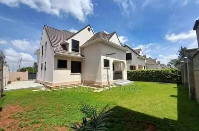 Furnished 5bdrm Maisonette in Gateway Mall, Nairobi Central for sale