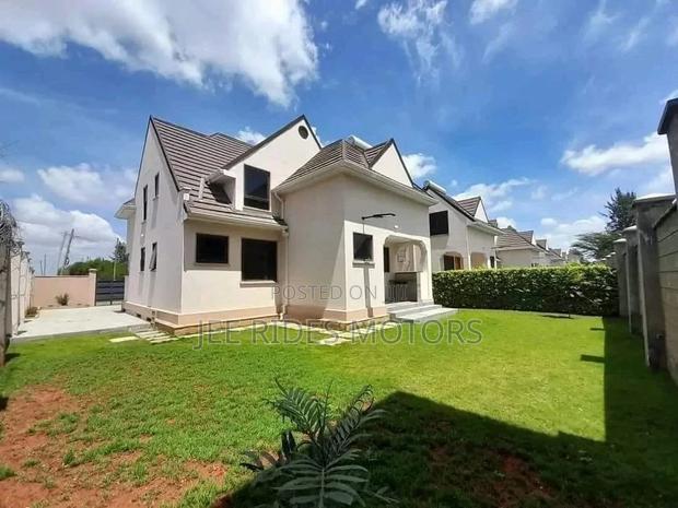 Furnished 5bdrm Maisonette in Gateway Mall, Nairobi Central for sale