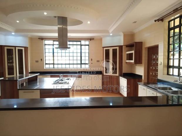 Furnished 5bdrm Maisonette in Runda, Nairobi Central for sale