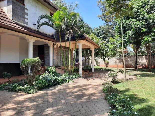 Furnished 8bdrm House in New Muthaiga, Nairobi Central for Sale