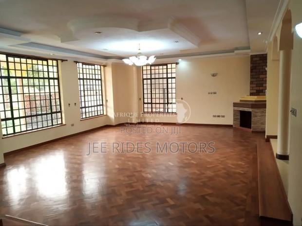 Furnished 5bdrm Maisonette in Runda, Nairobi Central for sale