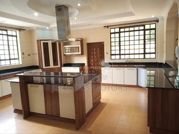 Furnished 5bdrm Maisonette in Runda, Nairobi Central for sale