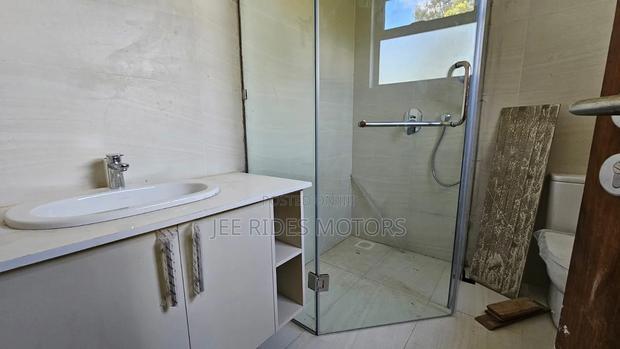 4bdrm Maisonette in Karen, Nairobi Central for sale