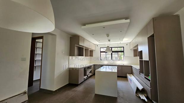 4bdrm Maisonette in Karen, Nairobi Central for sale