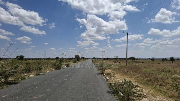4600 Acres for Sale at Mombasa Rd