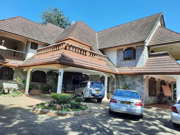 Furnished 8bdrm House in New Muthaiga, Nairobi Central for Sale