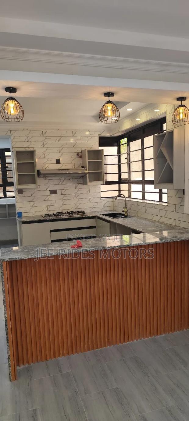 4bdrm Mansion in Membley, Nairobi Central for sale
