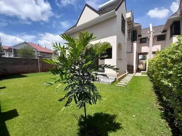 Furnished 5bdrm Maisonette in Gateway Mall, Nairobi Central for sale