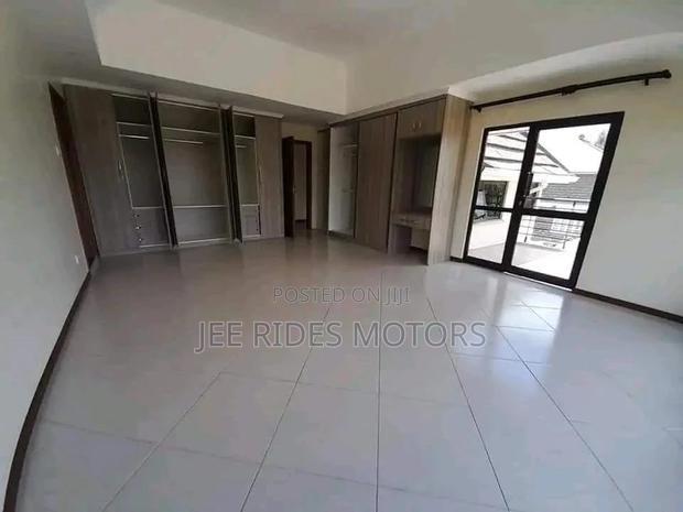 Furnished 5bdrm Maisonette in Gateway Mall, Nairobi Central for sale