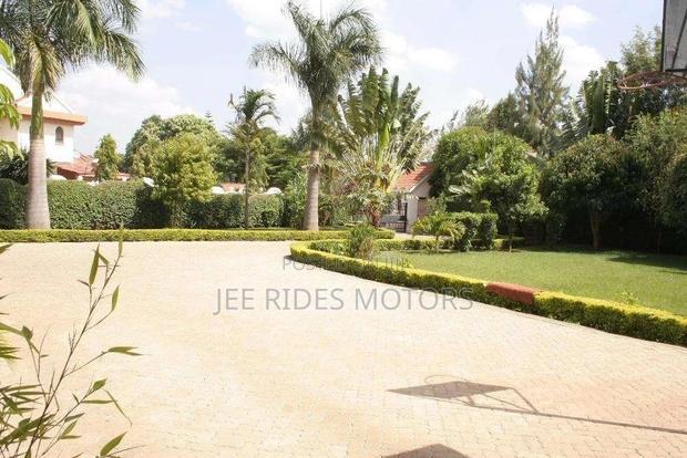 7 Bedroom House for Sale in Nyari Nairobi