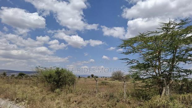 4600 Acres for Sale at Mombasa Rd