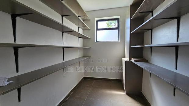 4bdrm Maisonette in Karen, Nairobi Central for sale