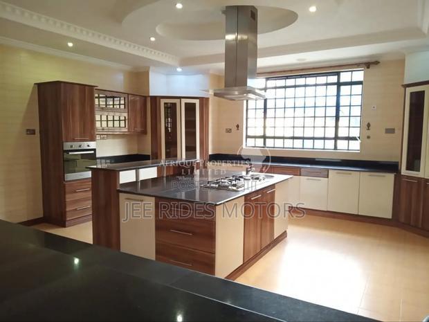 Furnished 5bdrm Maisonette in Runda, Nairobi Central for sale