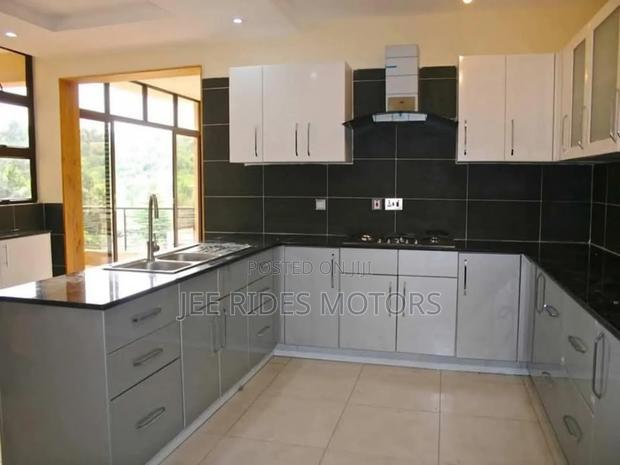 Furnished 5bdrm Maisonette in Miotoni Karen, Nairobi Central for sale