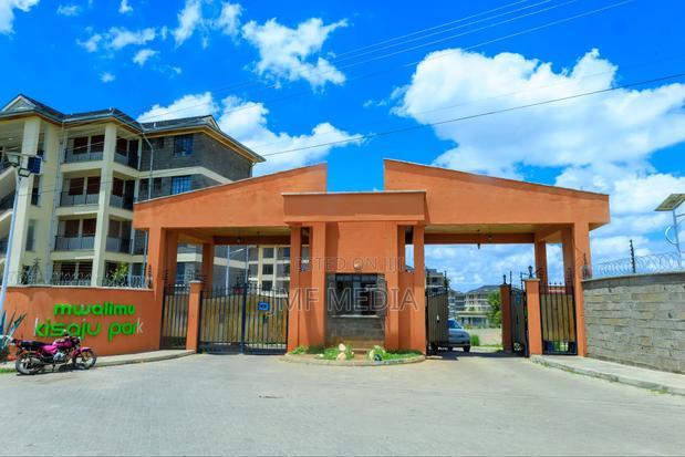 4bdrm Mansion in Mwalimu Kisaju Park for sale