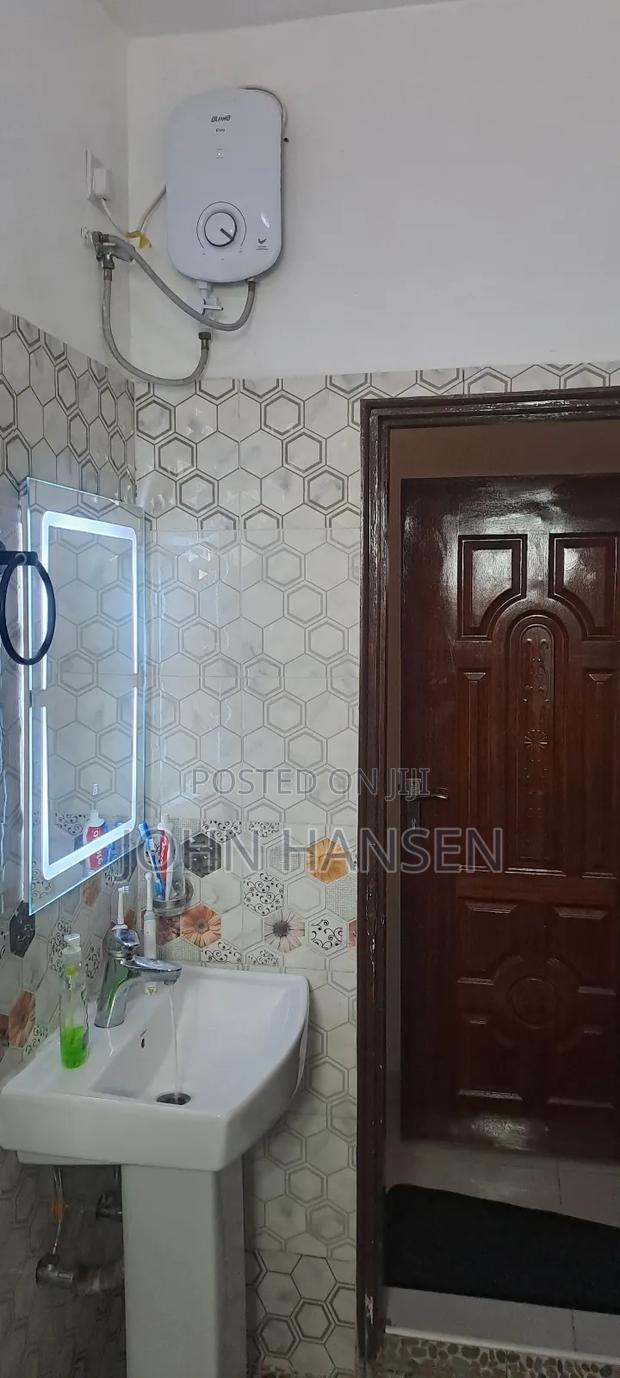 Furnished 3bdrm Apartment in Bombolulu for sale
