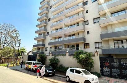 5bdrm Apartment in 3Rd Parklands for sale