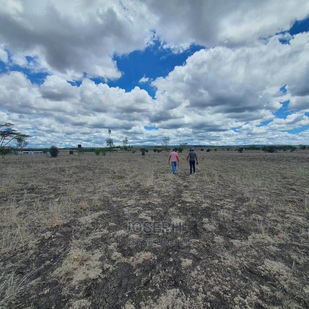 Isinya-Kiserian Road 1acre Subvidvied Into 1/8th Plots