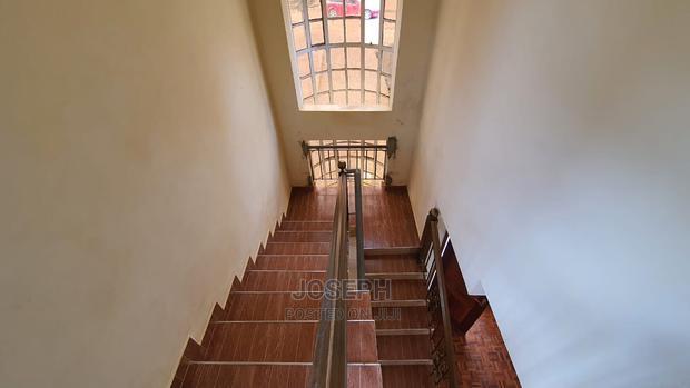 4bdrm Villa in Maporomoko, Riverside Estate for Sale