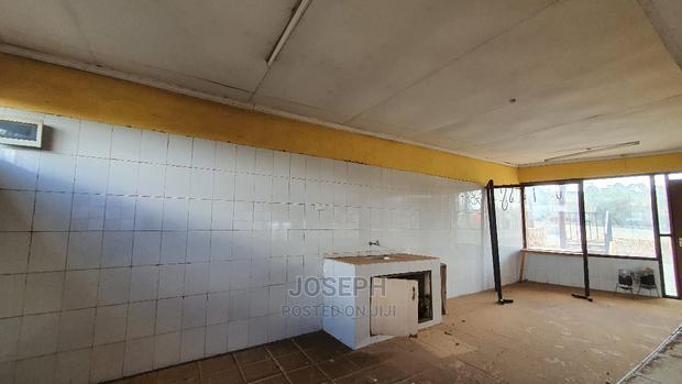 Corner Baridi Kiserian Spacious Restaurant for Sale