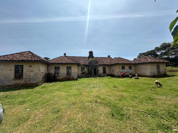 Subukia Sidai With an Old Colonial House
